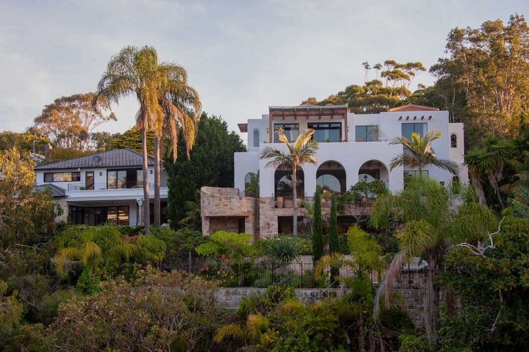 celebrity mansion exterior